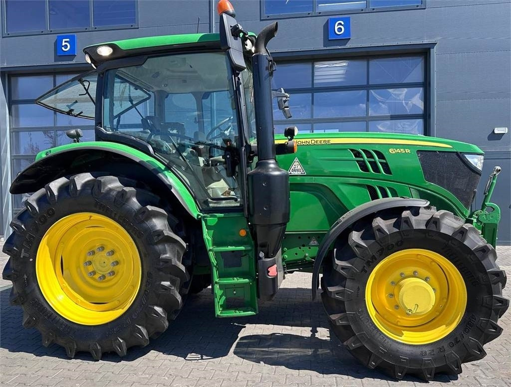 John Deere 6145R - Traktor: das Bild 2 John Deere 6145R - Traktor: das Bild 2