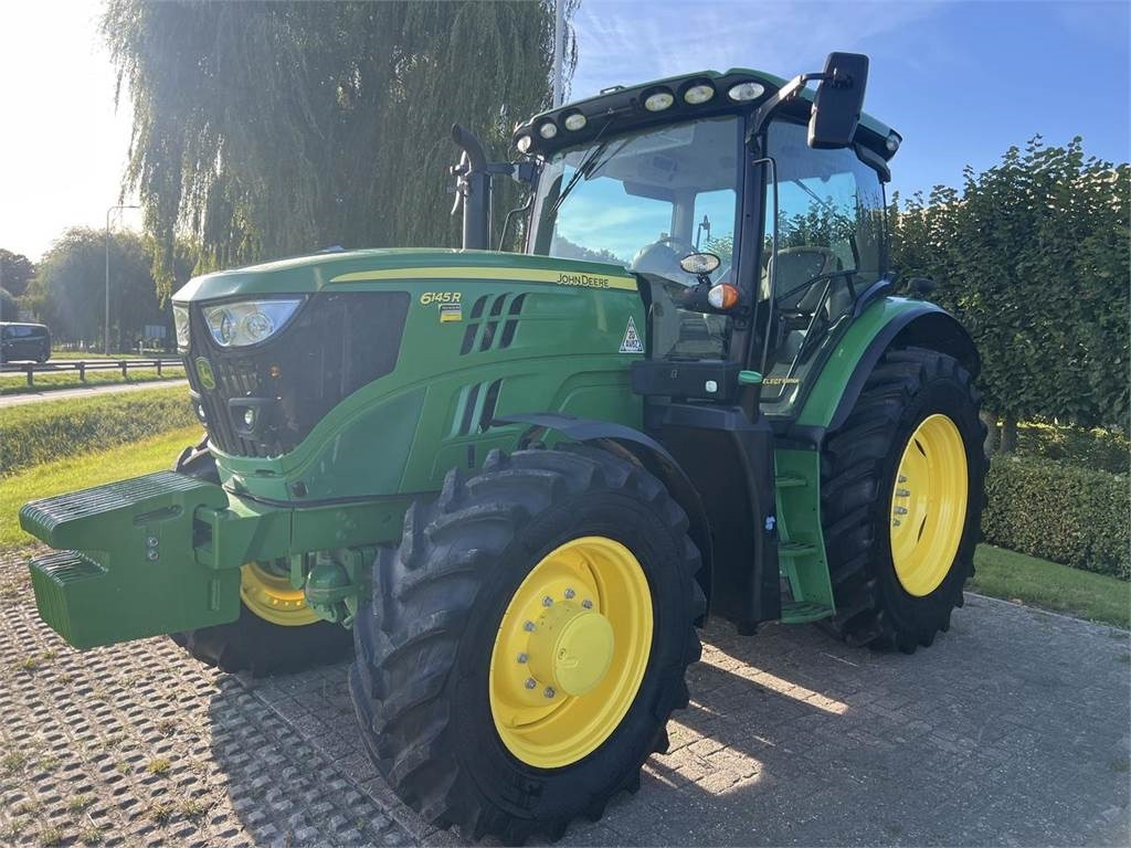 John Deere 6145R - Traktor: das Bild 2 John Deere 6145R - Traktor: das Bild 2