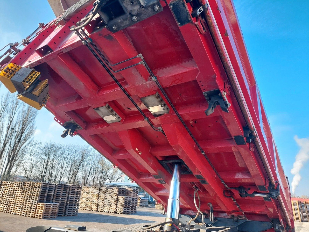 Iveco AD 260T45 BB Dautel Bordmatic 6x4 - Kipper: das Bild 5 Iveco AD 260T45 BB Dautel Bordmatic 6x4 - Kipper: das Bild 5