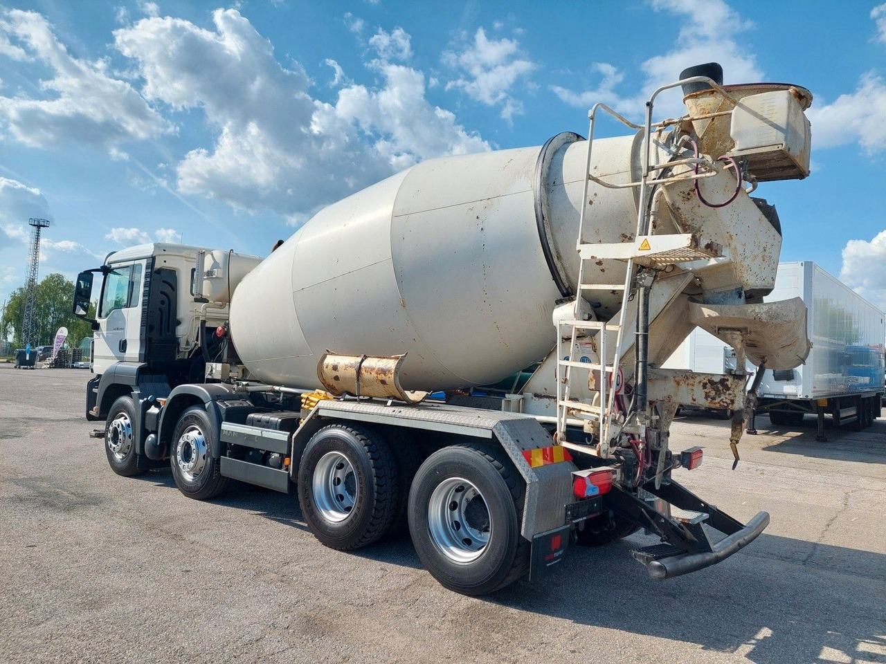 MAN TGS 32.400 8X4 BB Liebherr 9 m³ - Fahrmischer: das Bild 3 MAN TGS 32.400 8X4 BB Liebherr 9 m³ - Fahrmischer: das Bild 3
