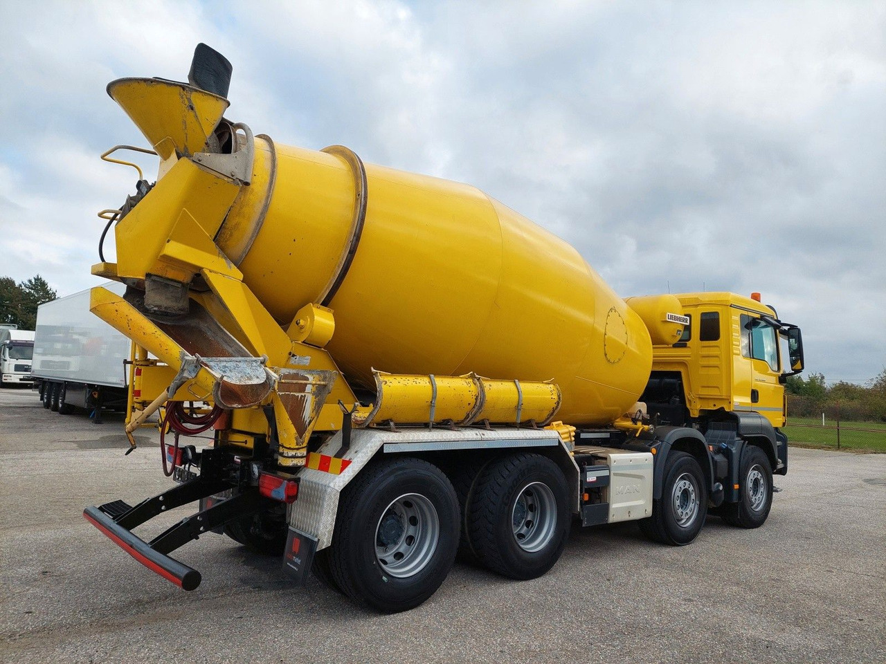MAN TGS 32.460 8X4 BB Liebherr 9 m³ - Fahrmischer: das Bild 4 MAN TGS 32.460 8X4 BB Liebherr 9 m³ - Fahrmischer: das Bild 4