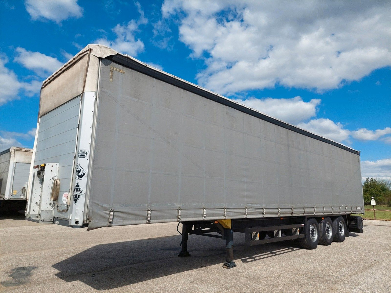 Schmitz Cargobull SCS 24/L - 13 - Planenauflieger: das Bild 1 Schmitz Cargobull SCS 24/L - 13 - Planenauflieger: das Bild 1