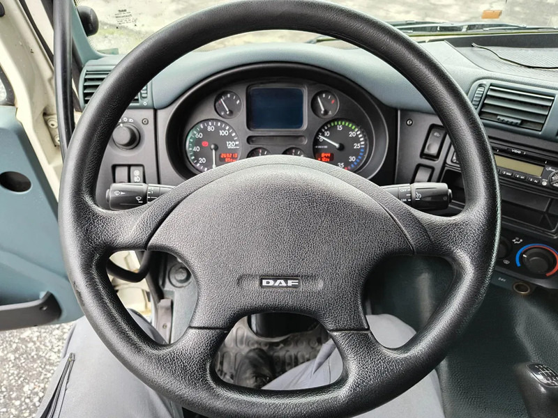 Innenraum Bild 2: Koffer LKW DAF CF 65.220 CASE - D'HOLLANDIA 2000 KG - 269200 KM