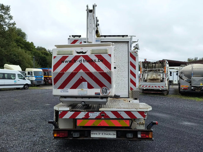 Iveco EuroCargo 120 120E18 + COMET 151TAL (15 m) - LKW: das Bild 5 Iveco EuroCargo 120 120E18 + COMET 151TAL (15 m) - LKW: das Bild 5