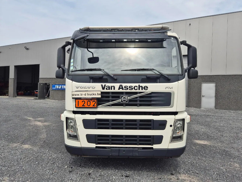 Volvo FM 400 18000L FUEL/CARBURANT - 5 COMP - ADR VALID - MANUAL - Tankwagen: das Bild 2 Volvo FM 400 18000L FUEL/CARBURANT - 5 COMP - ADR VALID - MANUAL - Tankwagen: das Bild 2