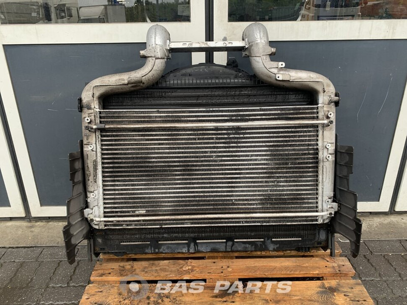 DAF CF Euro 6 - Kühler für LKW: das Bild 2 DAF CF Euro 6 - Kühler für LKW: das Bild 2