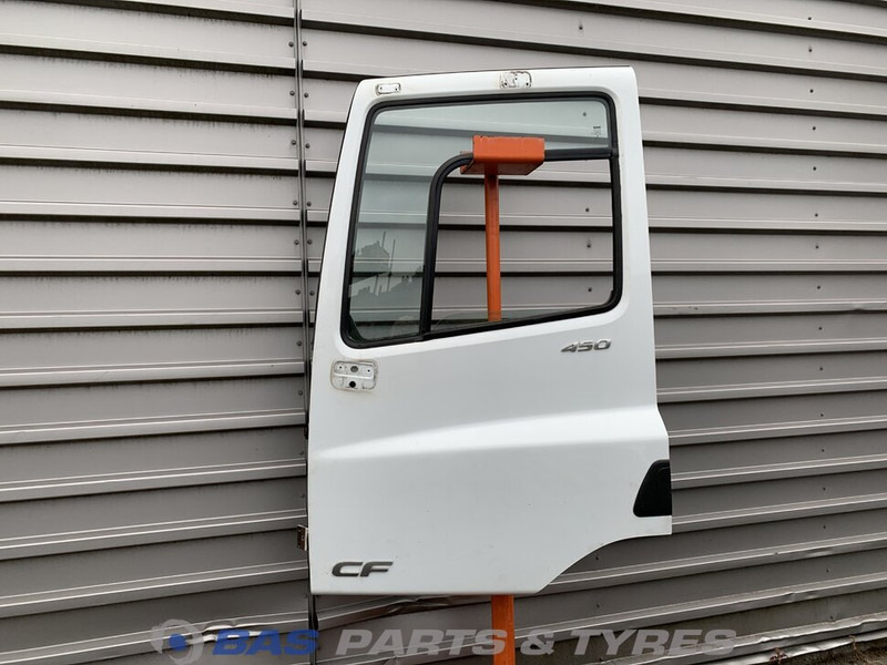 DAF CF Euro 6 - Tür und Teile für LKW: das Bild 1 DAF CF Euro 6 - Tür und Teile für LKW: das Bild 1