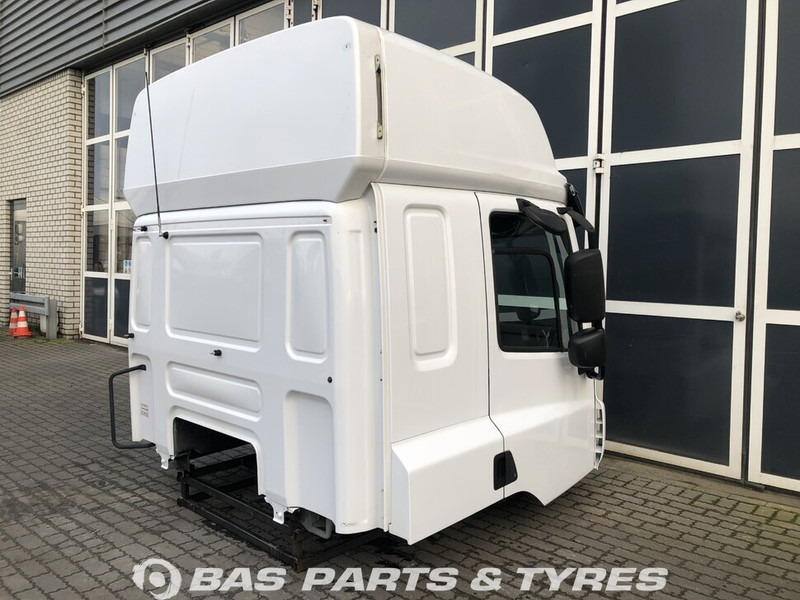 DAF CF Euro 6 - Fahrerhaus und Interieur für LKW: das Bild 3 DAF CF Euro 6 - Fahrerhaus und Interieur für LKW: das Bild 3