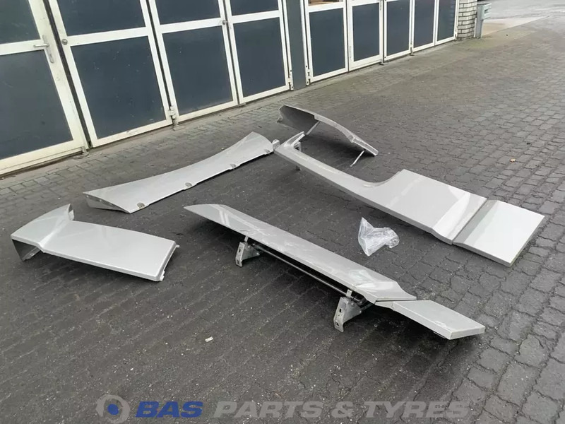 DAF XF106 Spoilerset DAF Super Space Cab L2H3 1836001 - Aeropack/ Spoiler für LKW: das Bild 3 DAF XF106 Spoilerset DAF Super Space Cab L2H3 1836001 - Aeropack/ Spoiler für LKW: das Bild 3