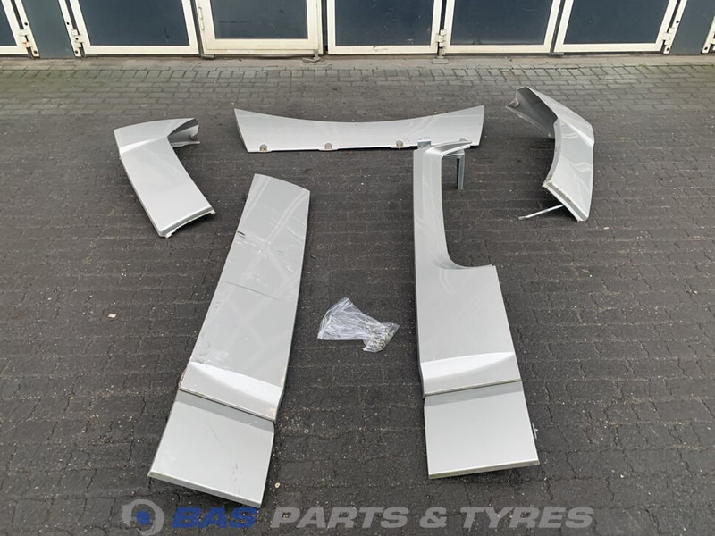 DAF XF106 Spoilerset DAF Super Space Cab L2H3 1836001 - Aeropack/ Spoiler für LKW: das Bild 1 DAF XF106 Spoilerset DAF Super Space Cab L2H3 1836001 - Aeropack/ Spoiler für LKW: das Bild 1