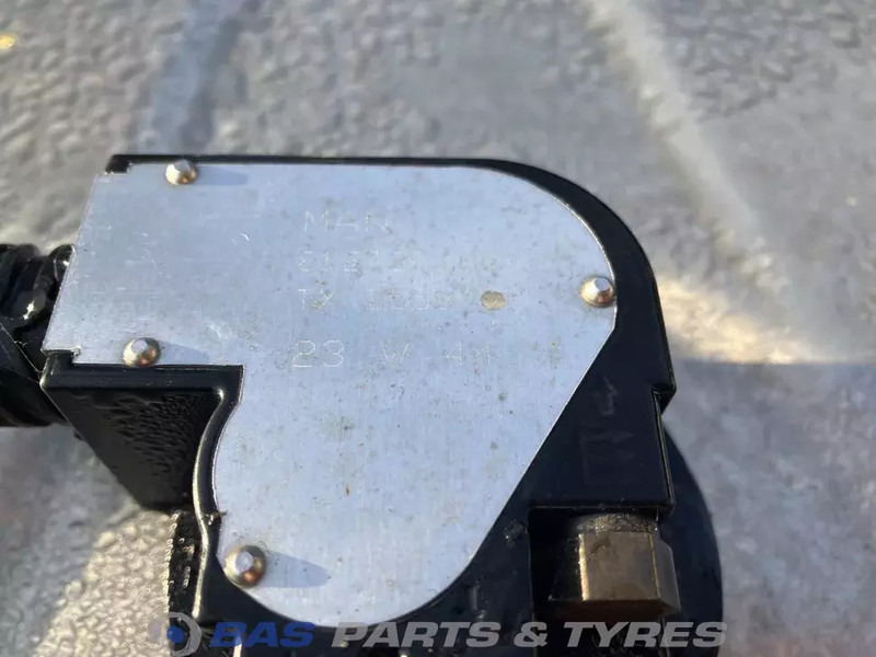 MAN Brandstoftank MAN 700 Liter 81122015710 - Kraftstofftank für LKW: das Bild 5 MAN Brandstoftank MAN 700 Liter 81122015710 - Kraftstofftank für LKW: das Bild 5