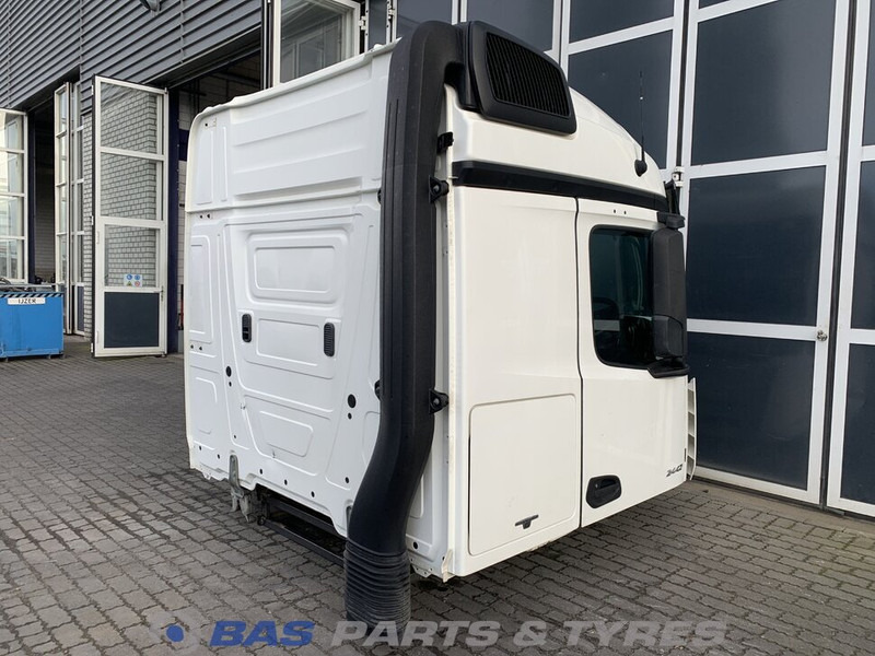 Mercedes-Benz Actros MP4 Mercedes StreamSpace L-cab L2H2 A 000 600 01 01 - Fahrerhaus und Interieur für LKW: das Bild 4 Mercedes-Benz Actros MP4 Mercedes StreamSpace L-cab L2H2 A 000 600 01 01 - Fahrerhaus und Interieur für LKW: das Bild 4