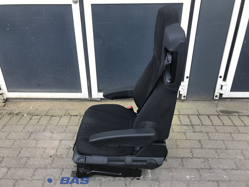 Mercedes-Benz Actros MP4 - Sitz für LKW: das Bild 2 Mercedes-Benz Actros MP4 - Sitz für LKW: das Bild 2