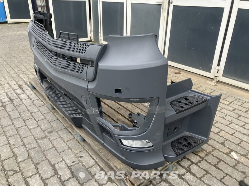Mercedes-Benz Actros MP4 - Stoßstange für LKW: das Bild 2 Mercedes-Benz Actros MP4 - Stoßstange für LKW: das Bild 2