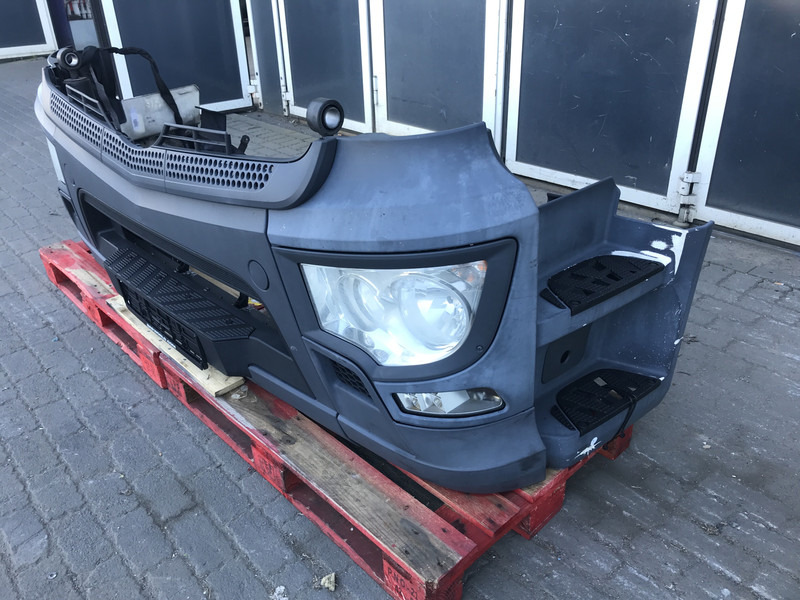 Mercedes-Benz Antos MP4 - Stoßstange für LKW: das Bild 2 Mercedes-Benz Antos MP4 - Stoßstange für LKW: das Bild 2