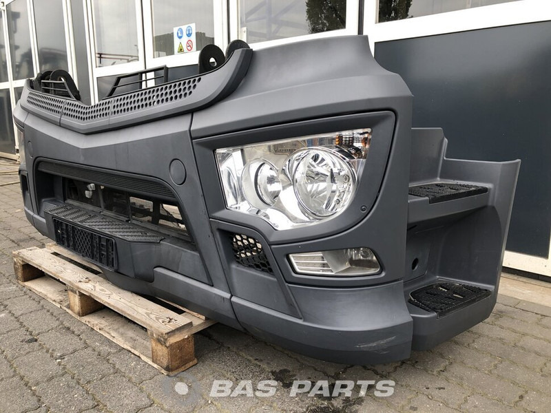 Mercedes-Benz Antos MP4 - Stoßstange für LKW: das Bild 2 Mercedes-Benz Antos MP4 - Stoßstange für LKW: das Bild 2