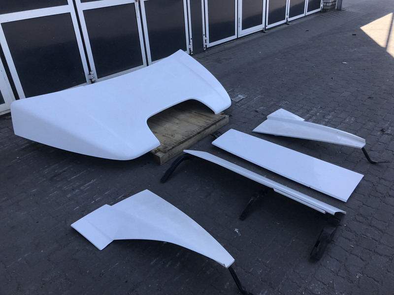 Mercedes-Benz Antos MP4 - Aeropack/ Spoiler für LKW: das Bild 3 Mercedes-Benz Antos MP4 - Aeropack/ Spoiler für LKW: das Bild 3