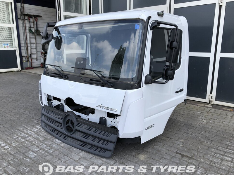 Mercedes-Benz Atego MP4 Mercedes ClassicSpace S-cab L1H1 A 973 600 00 20 - Fahrerhaus und Interieur für LKW: das Bild 1 Mercedes-Benz Atego MP4 Mercedes ClassicSpace S-cab L1H1 A 973 600 00 20 - Fahrerhaus und Interieur für LKW: das Bild 1