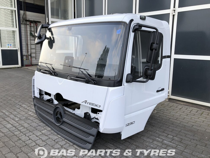 Mercedes-Benz Atego MP4 Mercedes ClassicSpace S-cab L1H1 A 973 600 00 20 - Fahrerhaus und Interieur für LKW: das Bild 1 Mercedes-Benz Atego MP4 Mercedes ClassicSpace S-cab L1H1 A 973 600 00 20 - Fahrerhaus und Interieur für LKW: das Bild 1