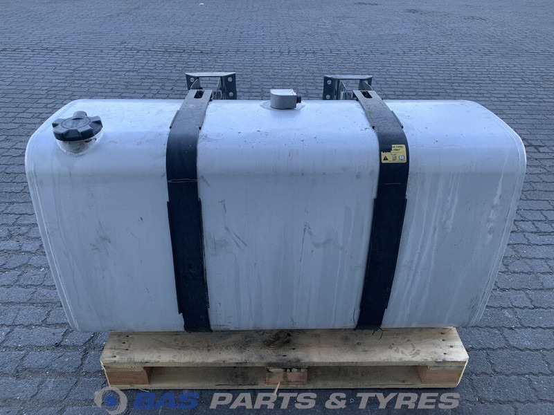 Renault - Kraftstofftank für LKW: das Bild 1 Renault - Kraftstofftank für LKW: das Bild 1