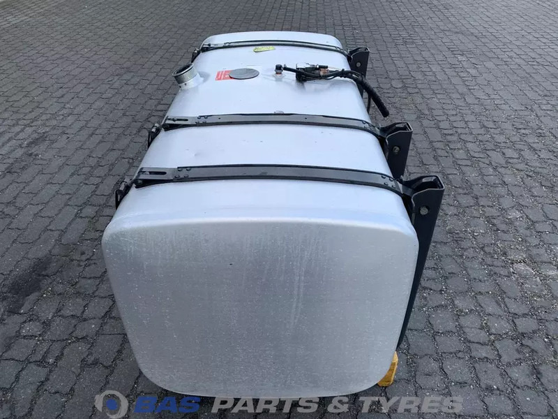 Scania - Kraftstofftank für LKW: das Bild 2 Scania - Kraftstofftank für LKW: das Bild 2