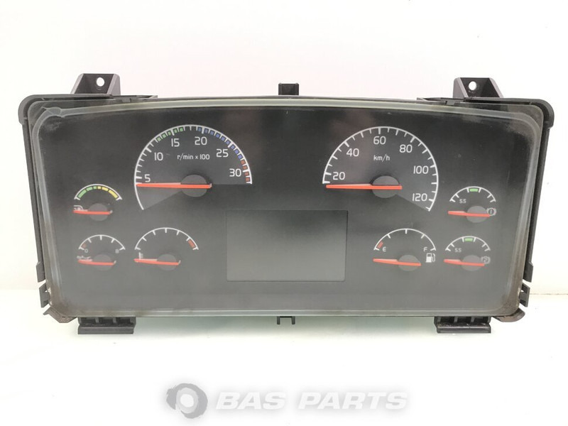Volvo FE - Armaturenbrett für LKW: das Bild 1 Volvo FE - Armaturenbrett für LKW: das Bild 1