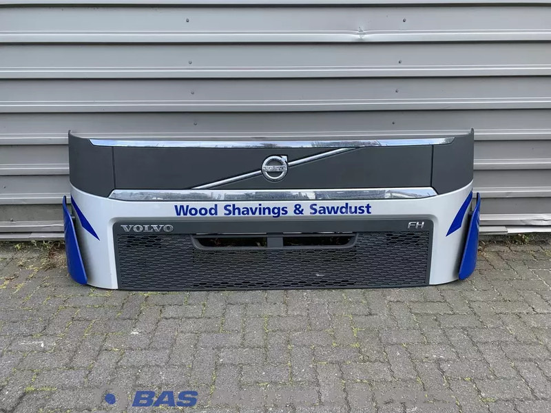 Volvo FH4 - Kühlergrill für LKW: das Bild 1 Volvo FH4 - Kühlergrill für LKW: das Bild 1