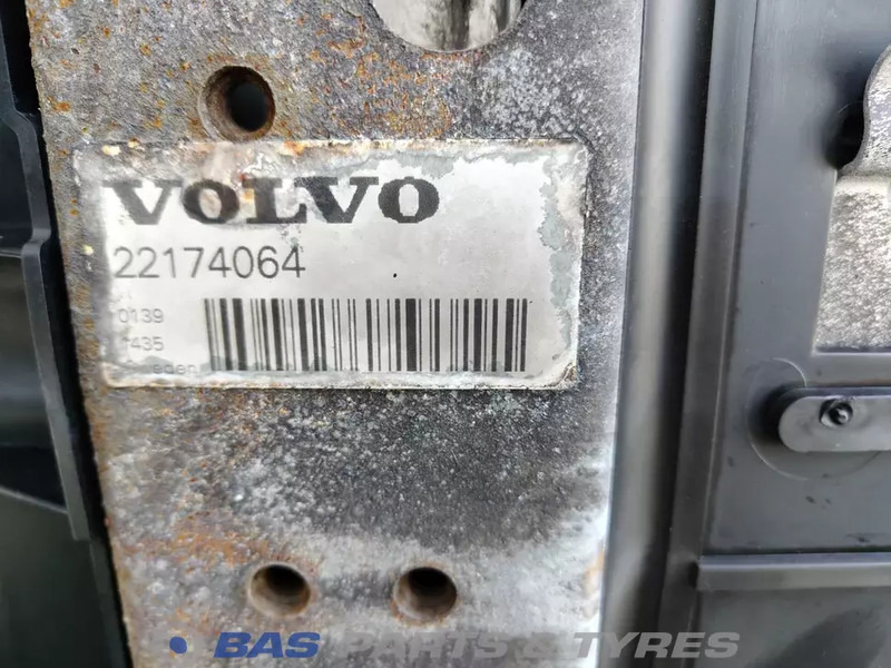 Volvo FH4 - Kühler für LKW: das Bild 2 Volvo FH4 - Kühler für LKW: das Bild 2