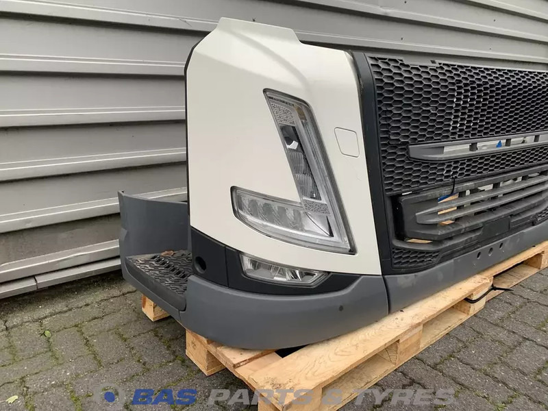 Volvo FM5 Bumper Volvo 84274554 - Stoßstange für LKW: das Bild 3 Volvo FM5 Bumper Volvo 84274554 - Stoßstange für LKW: das Bild 3