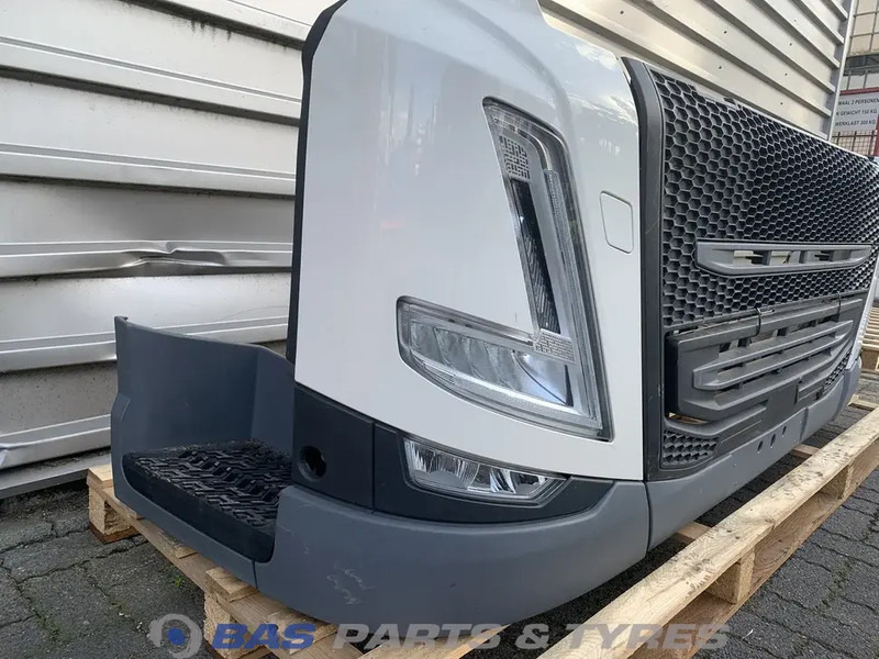 Volvo FM5 Bumper Volvo 84407376 - Stoßstange für LKW: das Bild 3 Volvo FM5 Bumper Volvo 84407376 - Stoßstange für LKW: das Bild 3