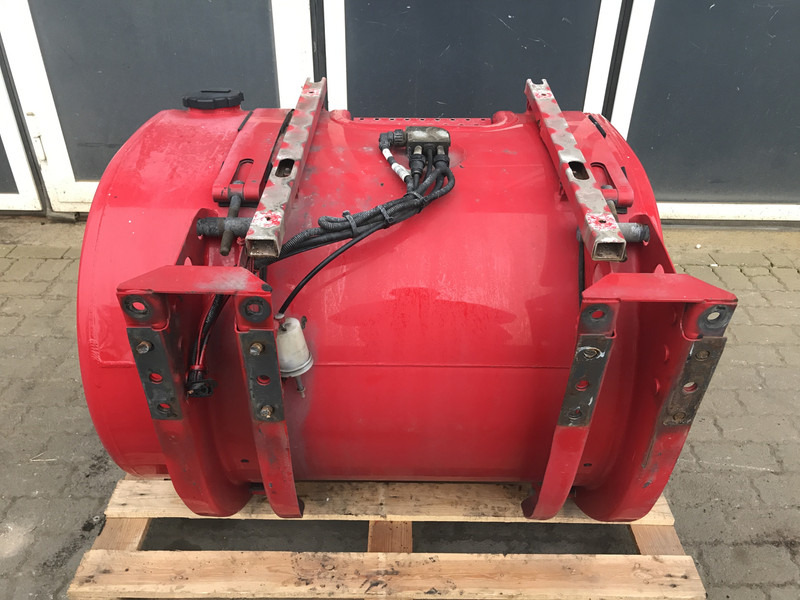 Volvo - Kraftstofftank für LKW: das Bild 3 Volvo - Kraftstofftank für LKW: das Bild 3