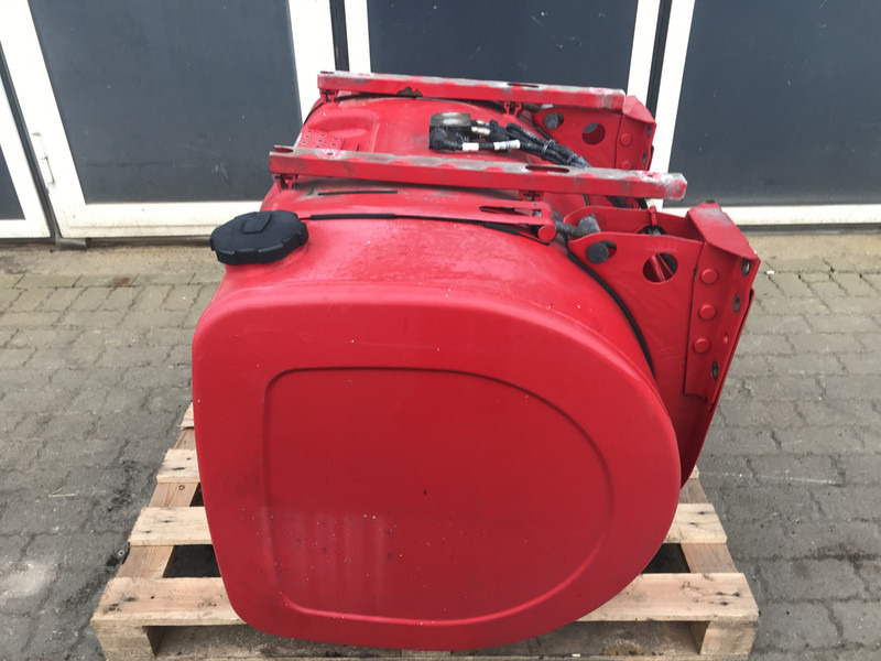 Volvo - Kraftstofftank für LKW: das Bild 2 Volvo - Kraftstofftank für LKW: das Bild 2
