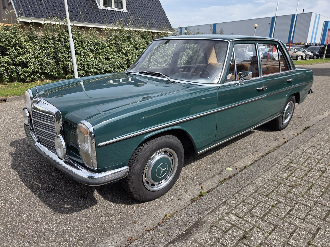Mercedes-Benz 220 (W115) auto - Andere Technik: das Bild 1 Mercedes-Benz 220 (W115) auto - Andere Technik: das Bild 1