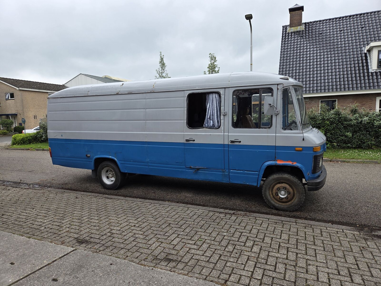 Mercedes-Benz L 608 D kampeerauto - Integriertes Wohnmobil: das Bild 5 Mercedes-Benz L 608 D kampeerauto - Integriertes Wohnmobil: das Bild 5