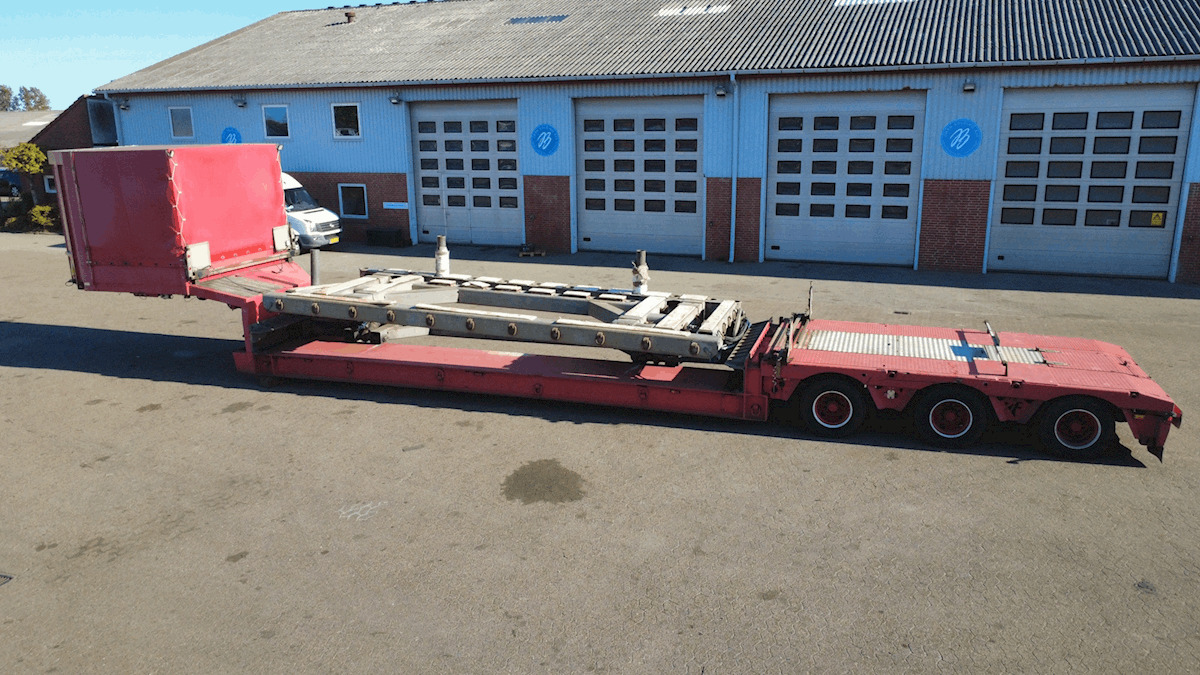 Faymonville STBZ 3 - Flangetrailer - Tieflader Auflieger: das Bild 2 Faymonville STBZ 3 - Flangetrailer - Tieflader Auflieger: das Bild 2