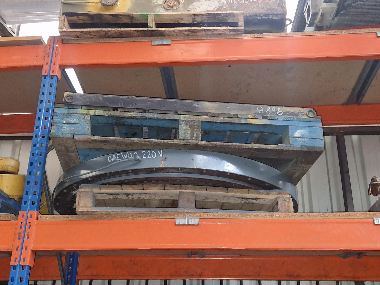DAEWOO 220V - Drehkranz für Baumaschine: das Bild 1 DAEWOO 220V - Drehkranz für Baumaschine: das Bild 1