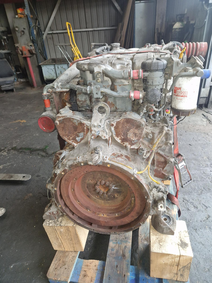 LIEBHERR D934S A6 - Motor für Baumaschine: das Bild 5 LIEBHERR D934S A6 - Motor für Baumaschine: das Bild 5