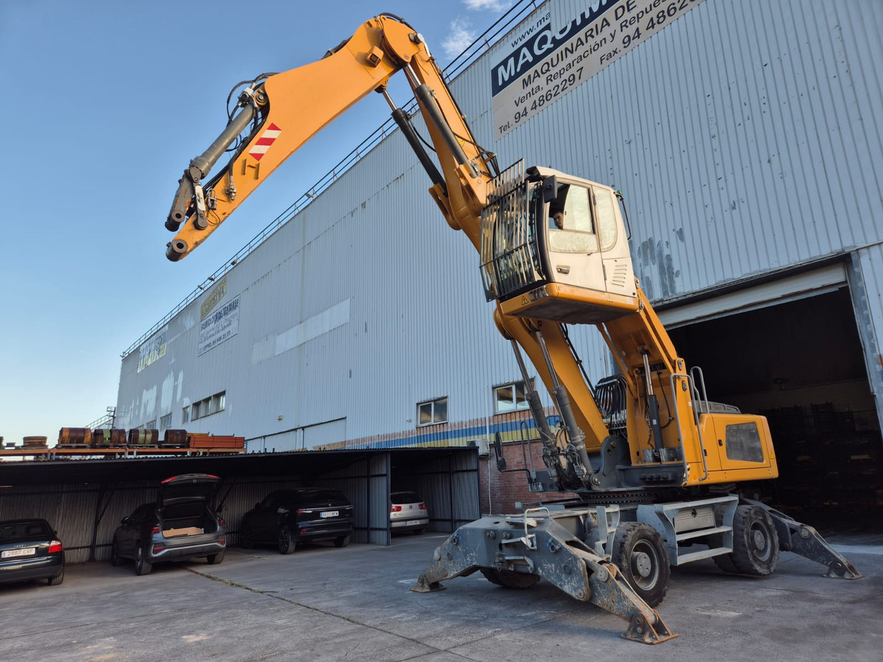 LIEBHERR LH30M - Umschlagbagger: das Bild 2 LIEBHERR LH30M - Umschlagbagger: das Bild 2