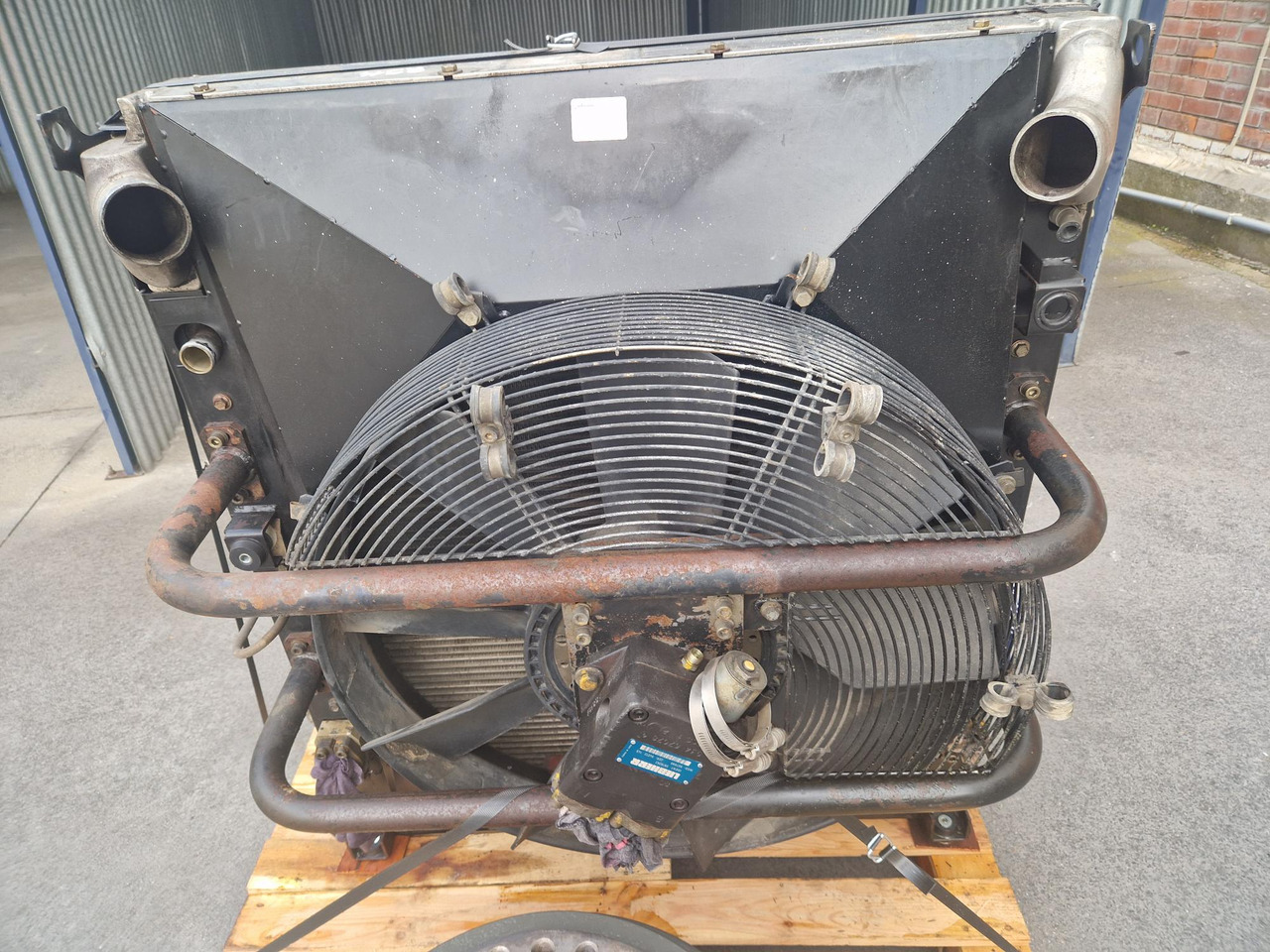 RADIADOR LIEBHERR R914B - Kühler für Baumaschine: das Bild 3 RADIADOR LIEBHERR R914B - Kühler für Baumaschine: das Bild 3