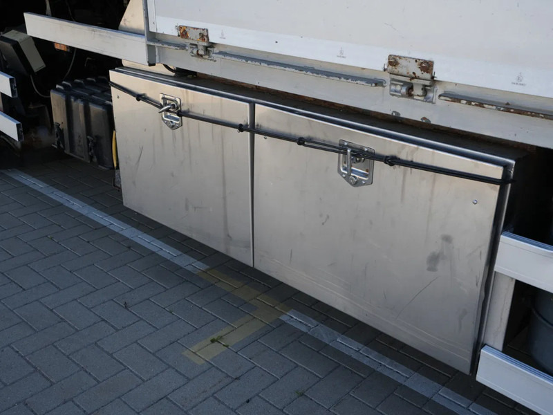 DAF CF 85 FAN Kraanwagen met bak, 47 t. HMF kraan - Autokran: das Bild 5 DAF CF 85 FAN Kraanwagen met bak, 47 t. HMF kraan - Autokran: das Bild 5