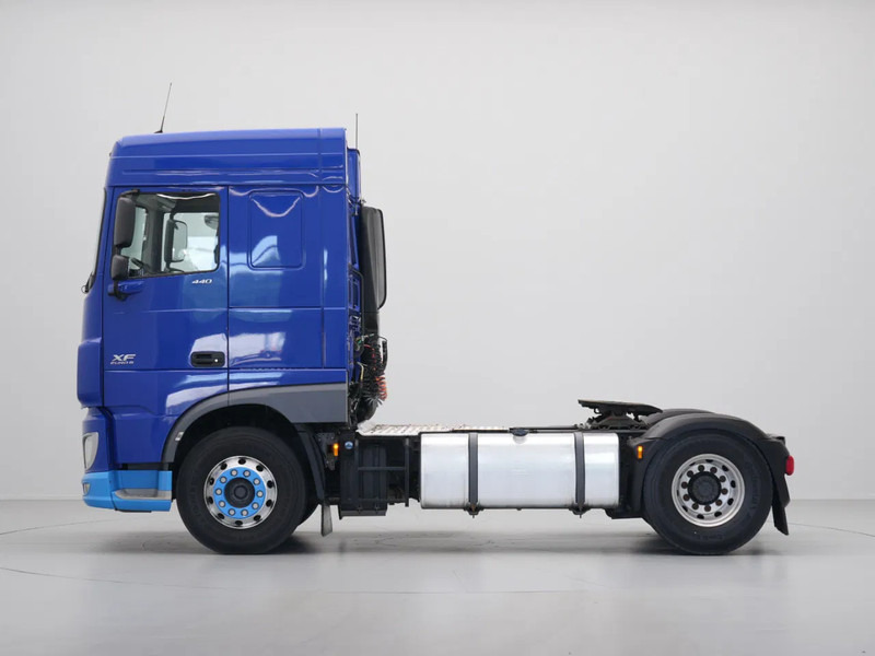 DAF XF 440 FT, Space Cab, PTO - Sattelzugmaschine: das Bild 2 DAF XF 440 FT, Space Cab, PTO - Sattelzugmaschine: das Bild 2