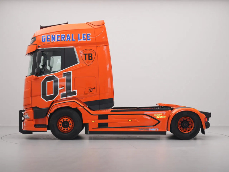 DAF XG+ 530 FT SHOWTRUCK FULL AIR PTO PREP SPEAKERS B3 ALARM ''GENERAL LEE'' - Sattelzugmaschine: das Bild 3 DAF XG+ 530 FT SHOWTRUCK FULL AIR PTO PREP SPEAKERS B3 ALARM ''GENERAL LEE'' - Sattelzugmaschine: das Bild 3