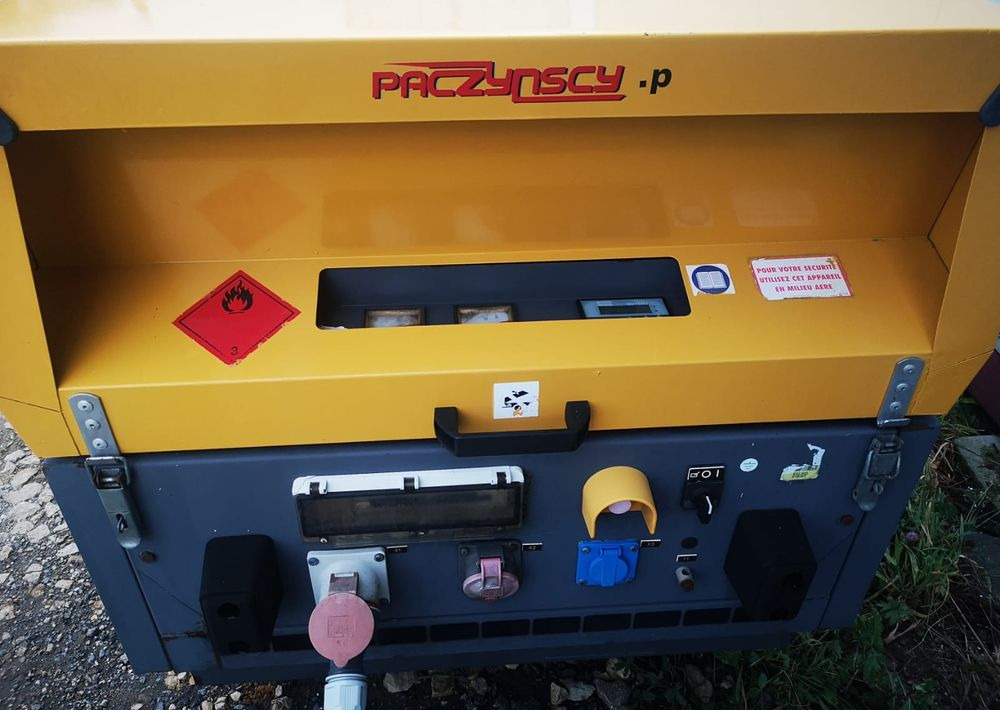 Agregat prądotwórczy Atlas Copco QAX 20 2005 Agregat (Genrtator) prądotwórczy Atlas Copco - Stromgenerator: das Bild 3 Agregat prądotwórczy Atlas Copco QAX 20 2005 Agregat (Genrtator) prądotwórczy Atlas Copco - Stromgenerator: das Bild 3