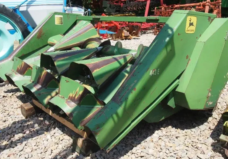 Heder John deere do kukurydzy 4 rzędowy claas john deere - Pflückvorsatz für Mähdrescher: das Bild 3 Heder John deere do kukurydzy 4 rzędowy claas john deere - Pflückvorsatz für Mähdrescher: das Bild 3
