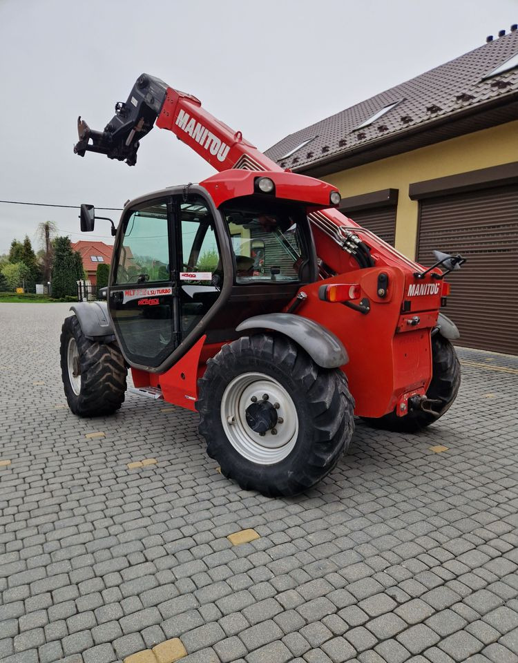 Ładowarka teleskopowa Manitou MLT 735-120 LSU 2012 Ładowarka teleskopowa Manitou MLT 735-120 LSU - Teleskoplader: das Bild 3 Ładowarka teleskopowa Manitou MLT 735-120 LSU 2012 Ładowarka teleskopowa Manitou MLT 735-120 LSU - Teleskoplader: das Bild 3