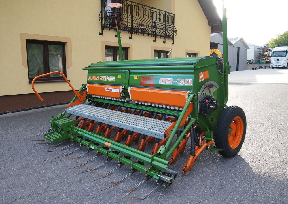 Siewnik Amazone D9 -30 2007 Siewnik Amazone - Sämaschine: das Bild 2 Siewnik Amazone D9 -30 2007 Siewnik Amazone - Sämaschine: das Bild 2