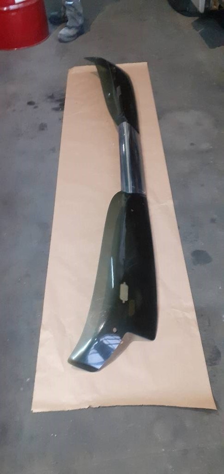 Mercedes-Benz Actros - Sonnenblende für LKW: das Bild 4 Mercedes-Benz Actros - Sonnenblende für LKW: das Bild 4