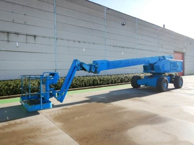 Aichi SP21AJ - Teleskopbühne: das Bild 2 Aichi SP21AJ - Teleskopbühne: das Bild 2