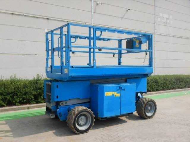 Genie GS3369DC - Scherenbühne: das Bild 3 Genie GS3369DC - Scherenbühne: das Bild 3