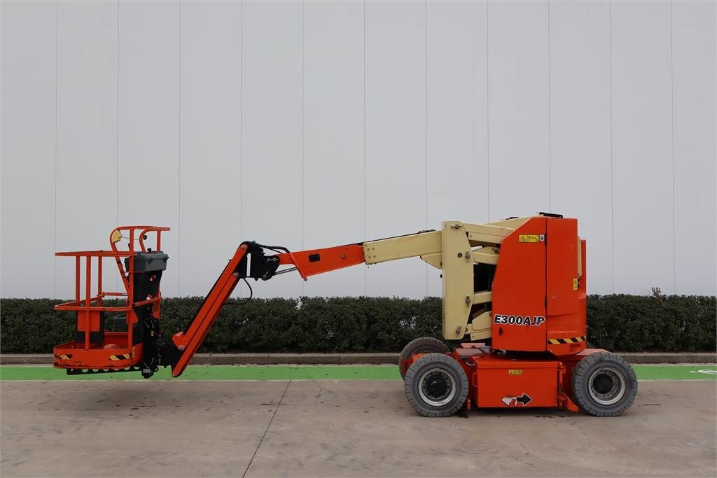 JLG E300AJP - Gelenkarmbühne: das Bild 1 JLG E300AJP - Gelenkarmbühne: das Bild 1